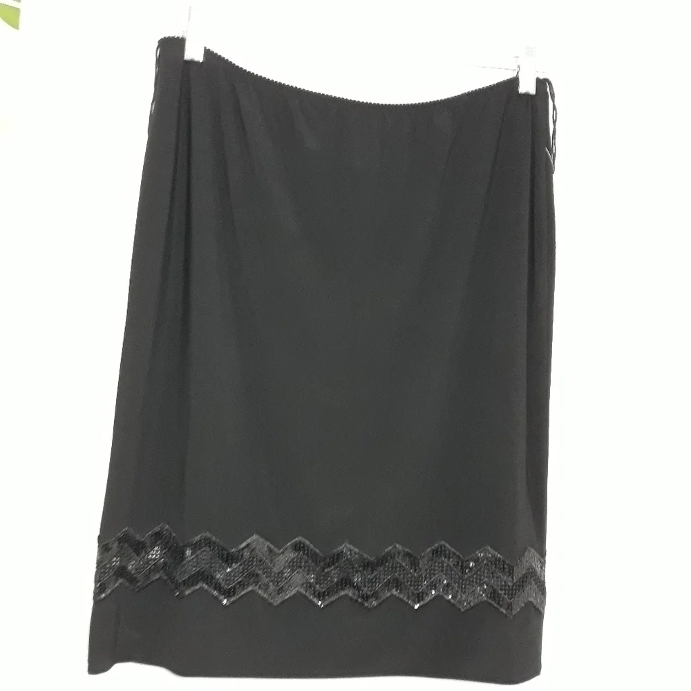Patra pull on black skirt size 12